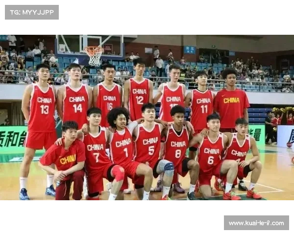 中国U19男篮战胜喀麦隆获得第13名 朱正带伤坚持出战展现顽强拼搏精神